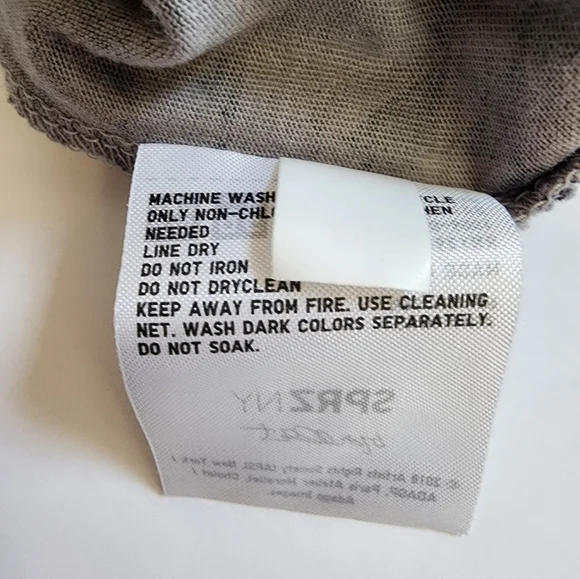 Uniqlo SPRZ NY MoMA Collection Graphic Tee in Gray Size XS - Picture 8 of 8